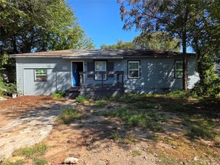 809 E 52nd Street North N, Tulsa, OK 74126