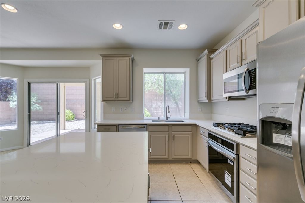 9855 Big Window Street, Las Vegas, NV 89178 — photo 3