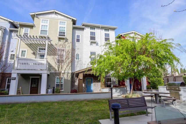 1926 Stella Street, Mountain View, CA 94043