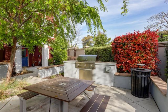 1926 Stella Street, Mountain View, CA 94043