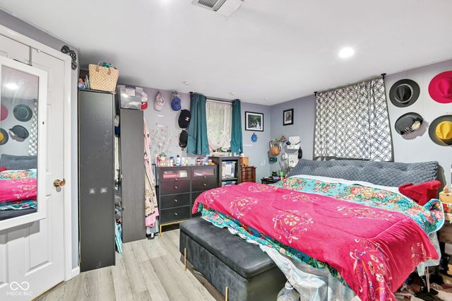 7969 Charlecot Drive, Indianapolis, IN 46268