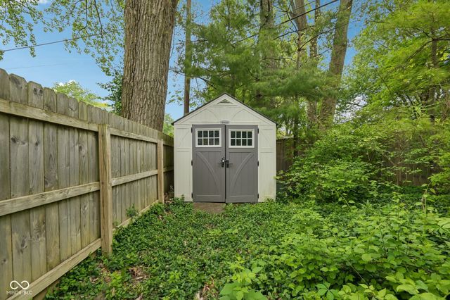 7969 Charlecot Drive, Indianapolis, IN 46268