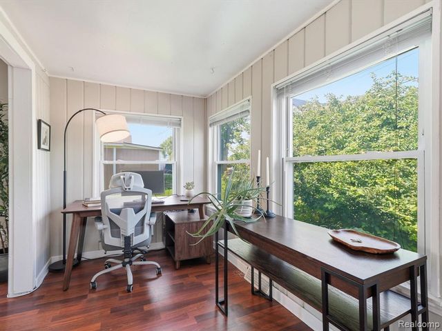 1728 Beechcroft Street, Keego Harbor, MI 48320