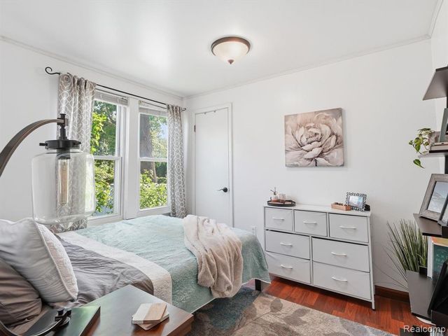 1728 Beechcroft Street, Keego Harbor, MI 48320
