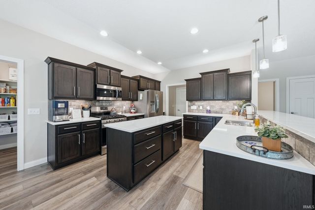 5801 Lourdais Court, Fort Wayne, IN 46818