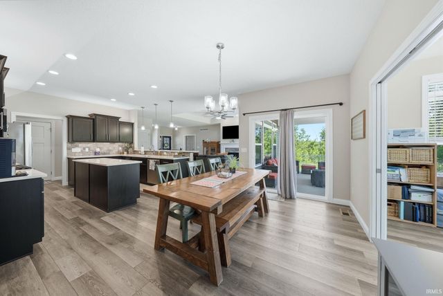 5801 Lourdais Court, Fort Wayne, IN 46818