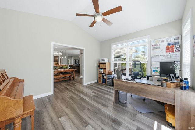 5801 Lourdais Court, Fort Wayne, IN 46818