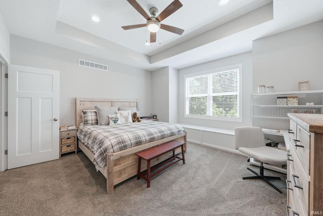 5801 Lourdais Court, Fort Wayne, IN 46818