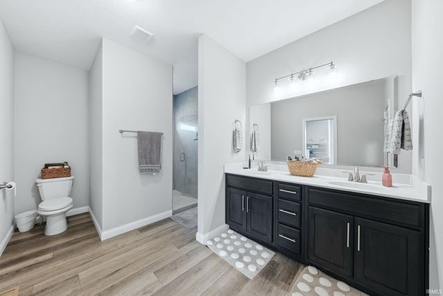 5801 Lourdais Court, Fort Wayne, IN 46818