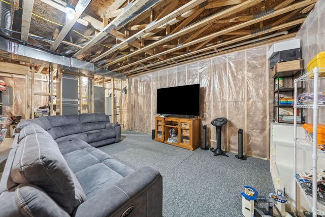 5801 Lourdais Court, Fort Wayne, IN 46818