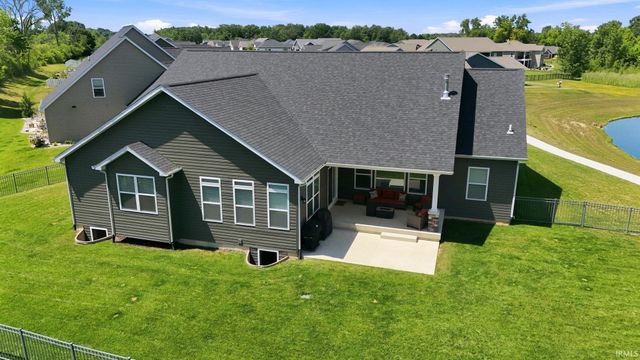 5801 Lourdais Court, Fort Wayne, IN 46818
