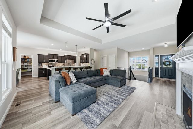 5801 Lourdais Court, Fort Wayne, IN 46818