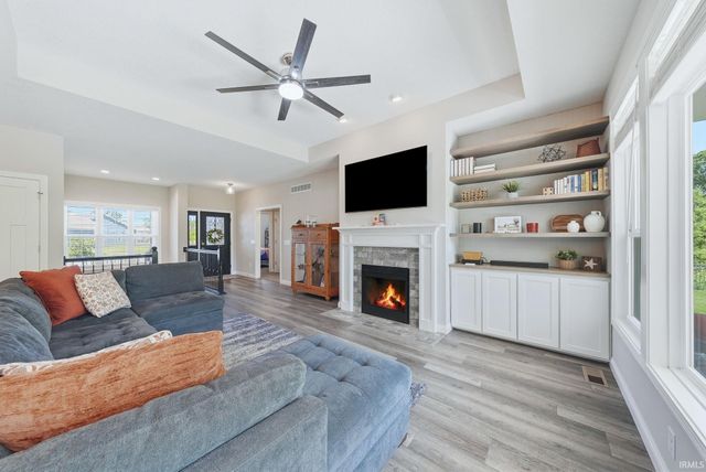 5801 Lourdais Court, Fort Wayne, IN 46818