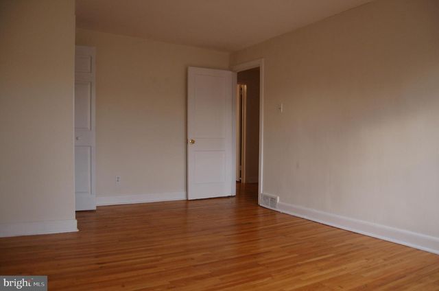 309 VILLAGE RD, Wilmington, DE 19805