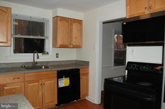 309 VILLAGE RD, Wilmington, DE 19805