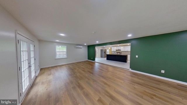 2706 PAPER MILL RD, Phoenix, MD 21131