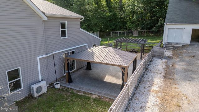 2706 PAPER MILL RD, Phoenix, MD 21131