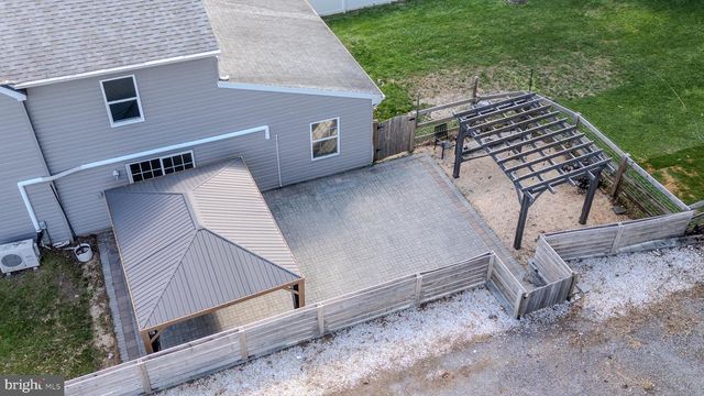 2706 PAPER MILL RD, Phoenix, MD 21131