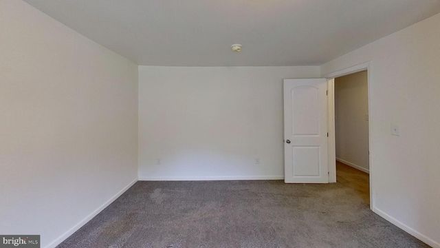 2706 PAPER MILL RD, Phoenix, MD 21131