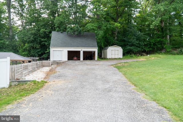 2706 PAPER MILL RD, Phoenix, MD 21131