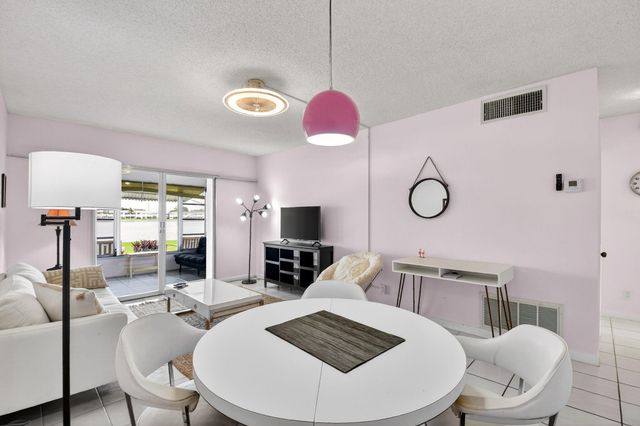 1801 Ocean Drive 108, Boynton Beach, FL 33426