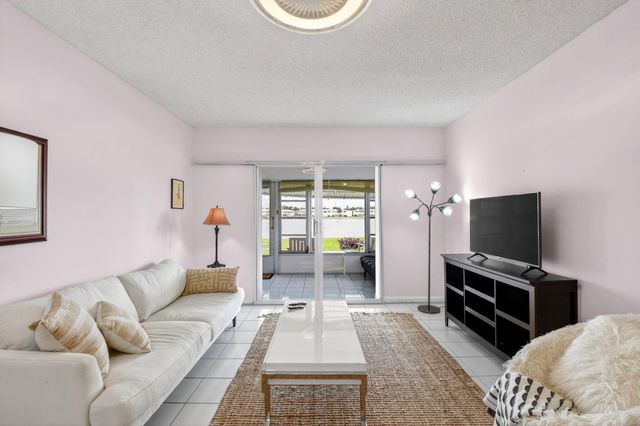 1801 Ocean Drive 108, Boynton Beach, FL 33426