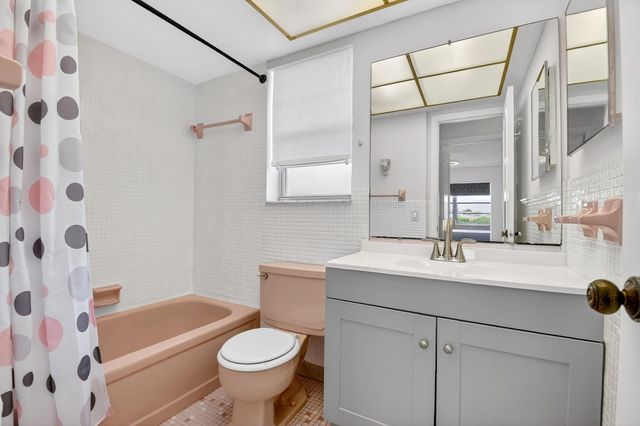 1801 Ocean Drive 108, Boynton Beach, FL 33426