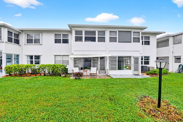 1801 Ocean Drive 108, Boynton Beach, FL 33426