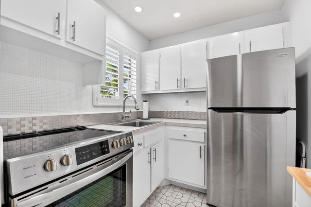 1801 Ocean Drive 108, Boynton Beach, FL 33426