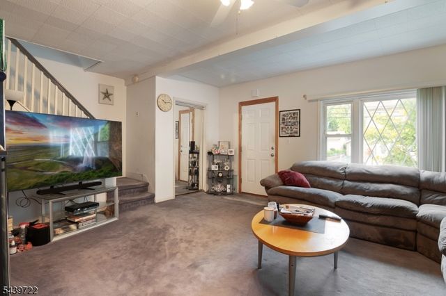 405 Kingsland Ave, Lyndhurst Twp., NJ 07071