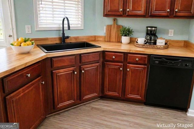 2555 Flat Shoals Road 1705, South Fulton, GA 30349