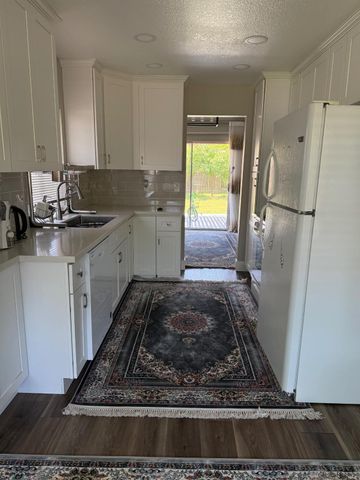 8238 Visalia Way, Sacramento, CA 95828
