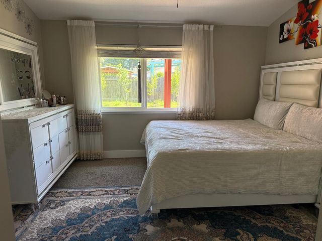 8238 Visalia Way, Sacramento, CA 95828