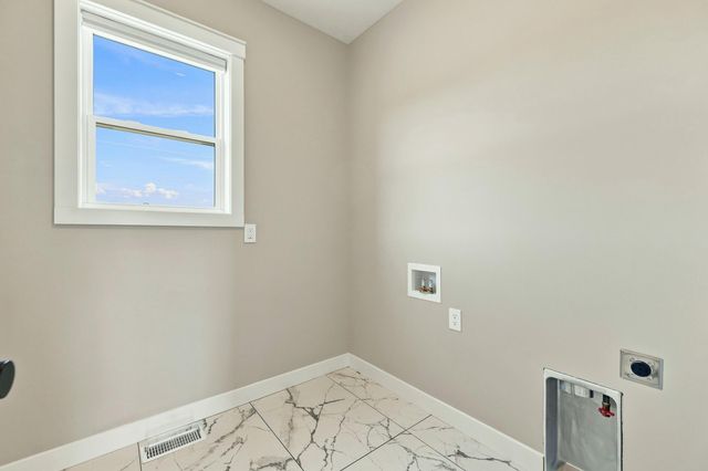 11427 Heintzelman Road NE, Rockford, MI 49341