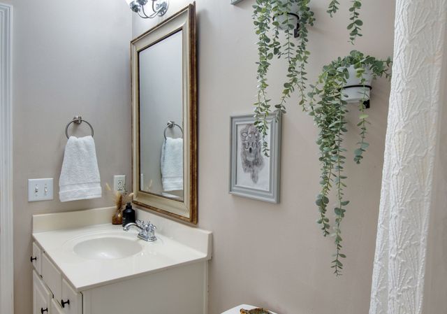 1025 Park Run Dr, Franklin, TN 37067