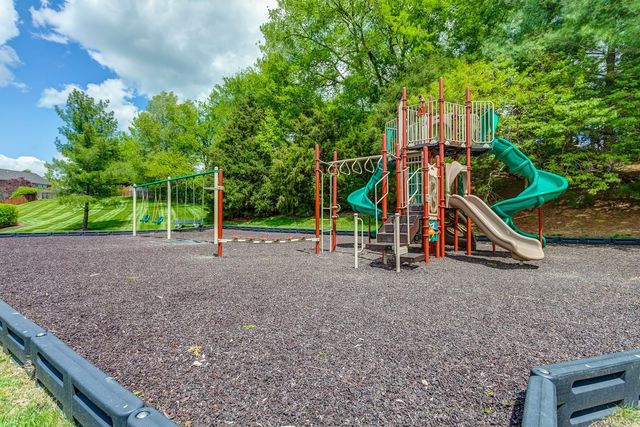 1025 Park Run Dr, Franklin, TN 37067