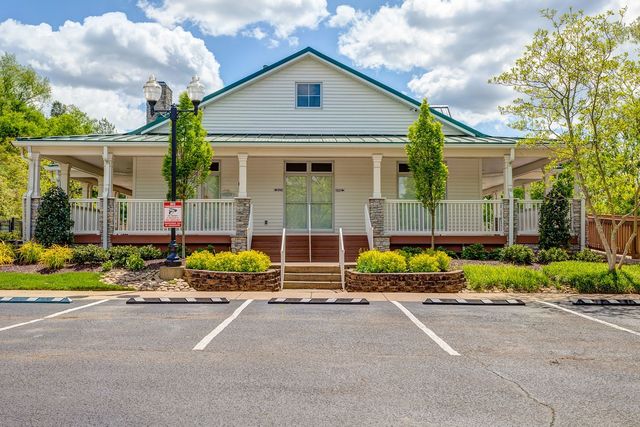 1025 Park Run Dr, Franklin, TN 37067