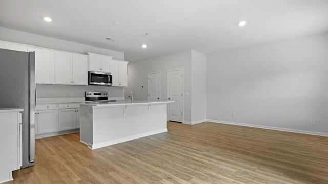 557 Gahagan Road, Summerville, SC 29485