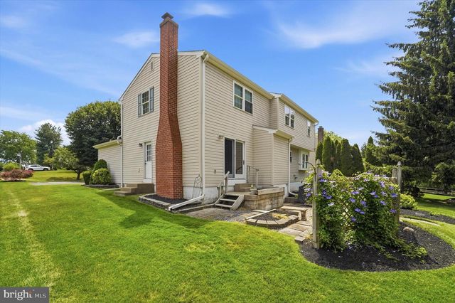 1928 APPALOOSA RD, Warrington, PA 18976