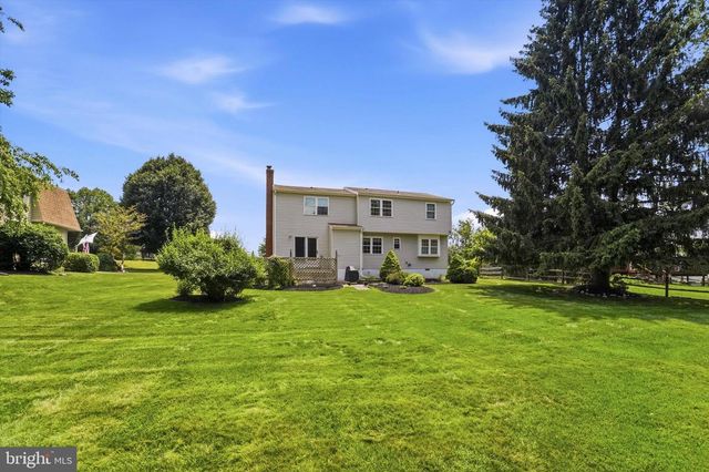 1928 APPALOOSA RD, Warrington, PA 18976