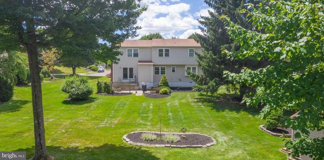 1928 APPALOOSA RD, Warrington, PA 18976