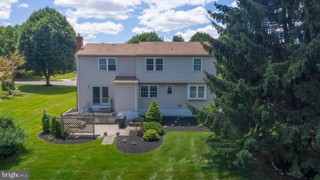 1928 APPALOOSA RD, Warrington, PA 18976