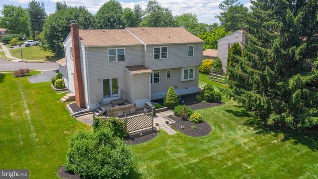1928 APPALOOSA RD, Warrington, PA 18976