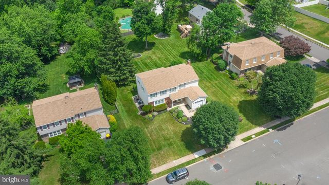 1928 APPALOOSA RD, Warrington, PA 18976