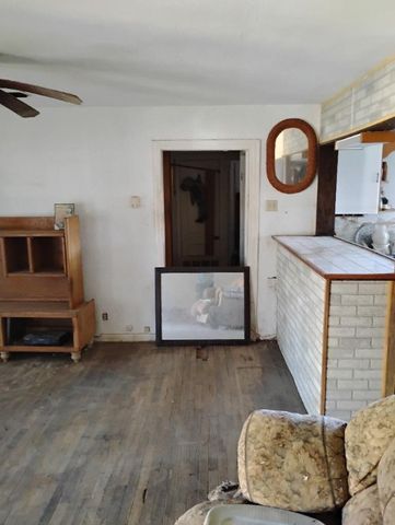 435 W Deberry Ave, Aransas Pass, TX 78336