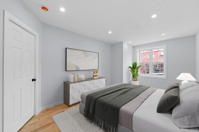 997 E 52nd Street, Brooklyn, NY 11234