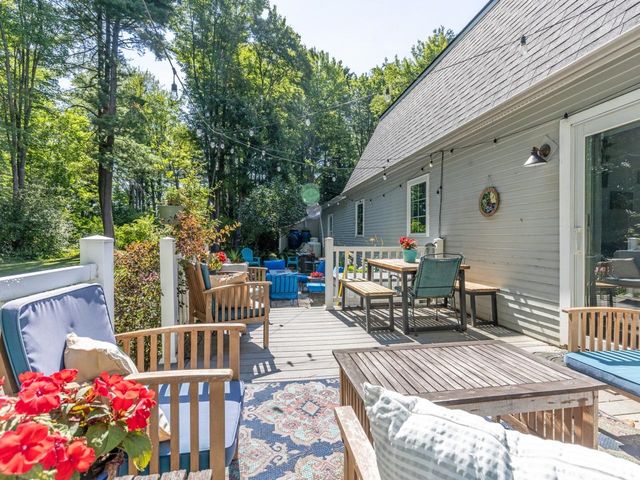 14 Red Cedar Lane, Shelburne, VT 05482