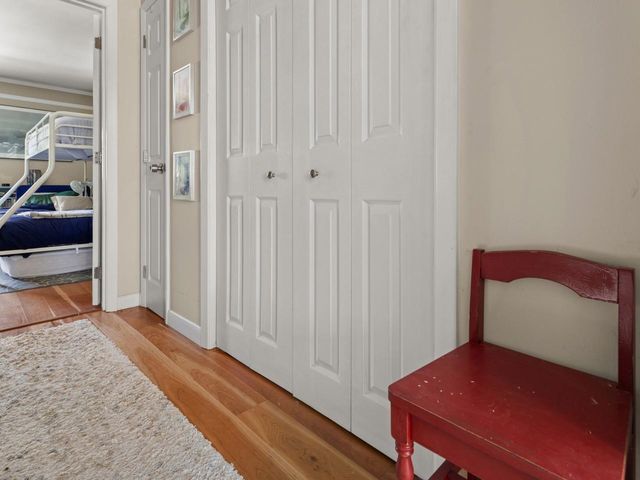 14 Red Cedar Lane, Shelburne, VT 05482