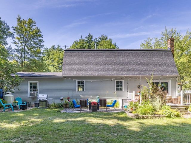 14 Red Cedar Lane, Shelburne, VT 05482