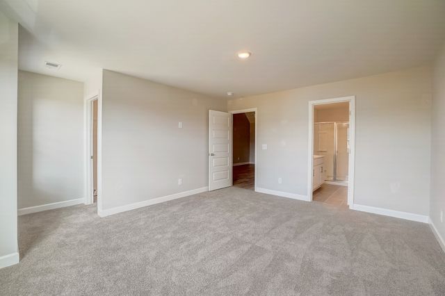 521 Cherry Blossom PVT Way, Gallatin, TN 37066